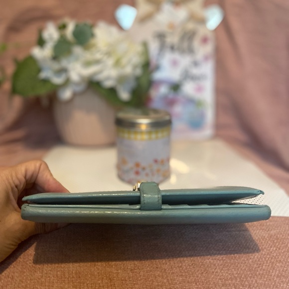 Good condition.  Gucci Jackie long wallet with locking clasp. - Picture 4 of 14